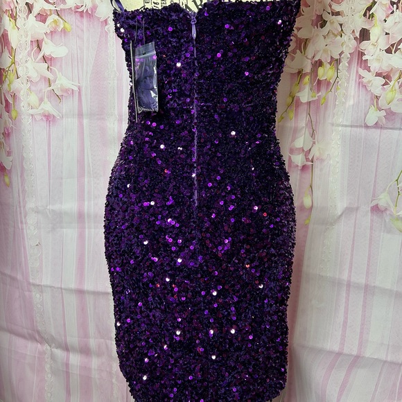Suzy Shier sequence purple dress - Picture 3 of 4